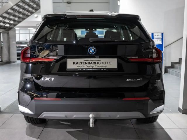 BMW iX1 xDrive