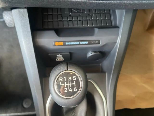 Ford E-Transit Tourneo Courier 1,0EcoBoost Active 125PS Schalter