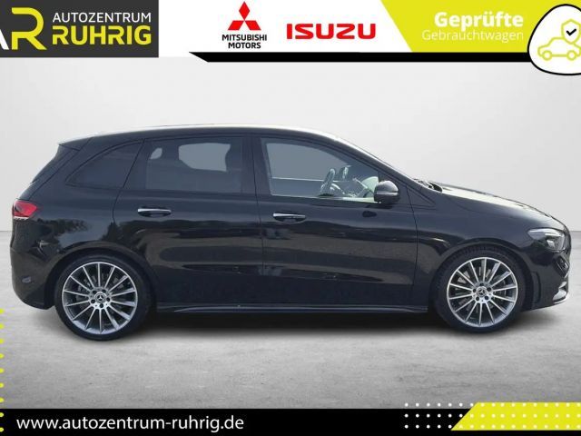 Mercedes-Benz B 200 AMG Line Sedan