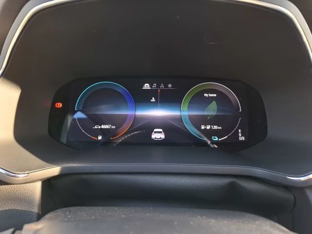 Renault Captur E-Tech Intens