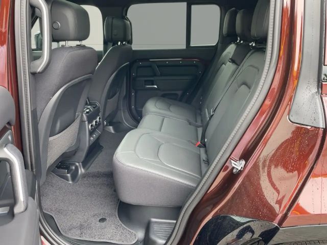 Land Rover Defender 110 D300