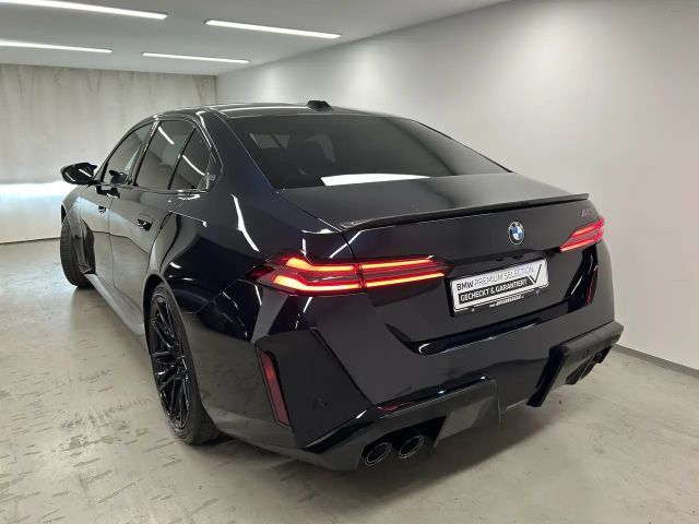 BMW M5 Sedan