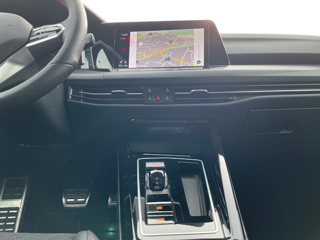 Volkswagen Golf 2.0 TSI DSG