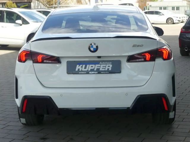 BMW 220 220i Coupé M-Sport