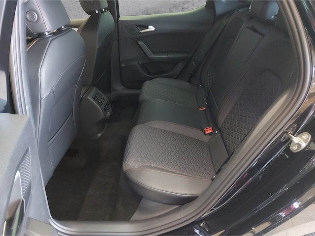 Seat Leon 1.5 eTSI Black DSG