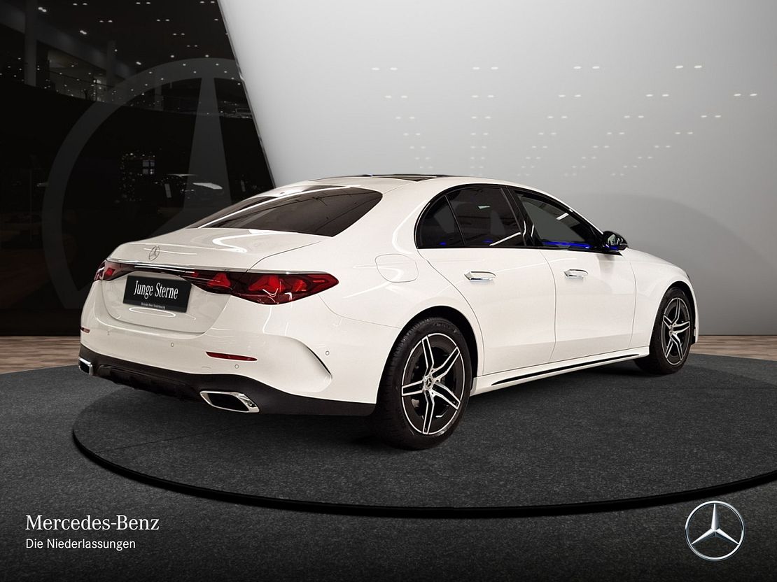 Mercedes-Benz E 200 AMG Line Sedan