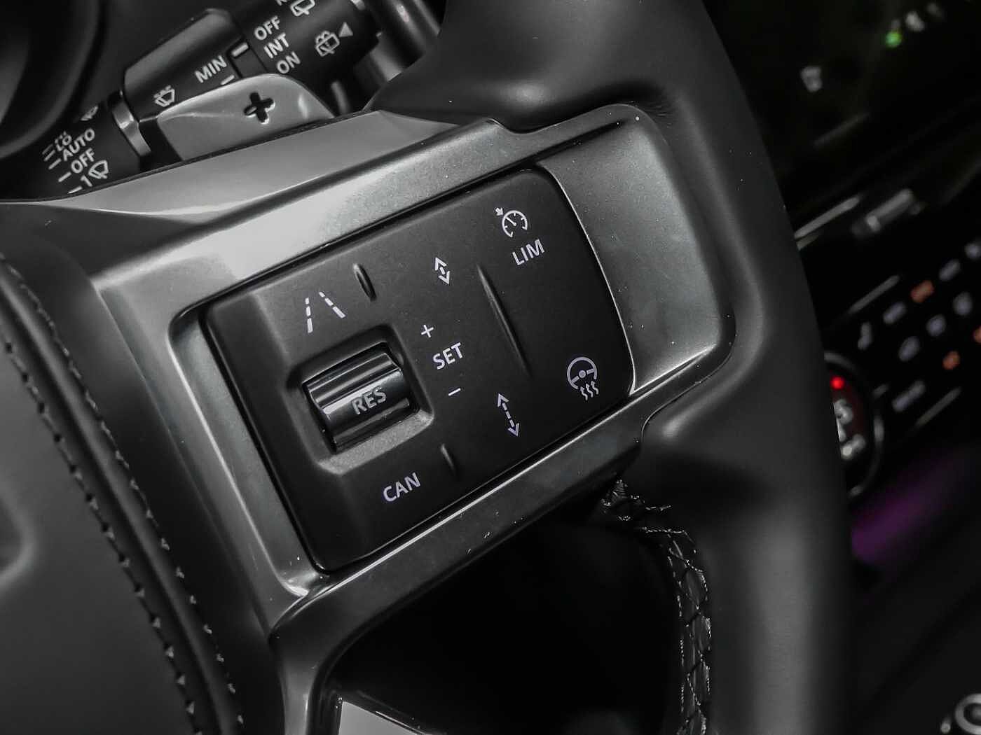 Land Rover Discovery D300 Dynamic HSE