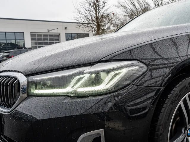BMW 540 540d Luxury Line Sedan xDrive