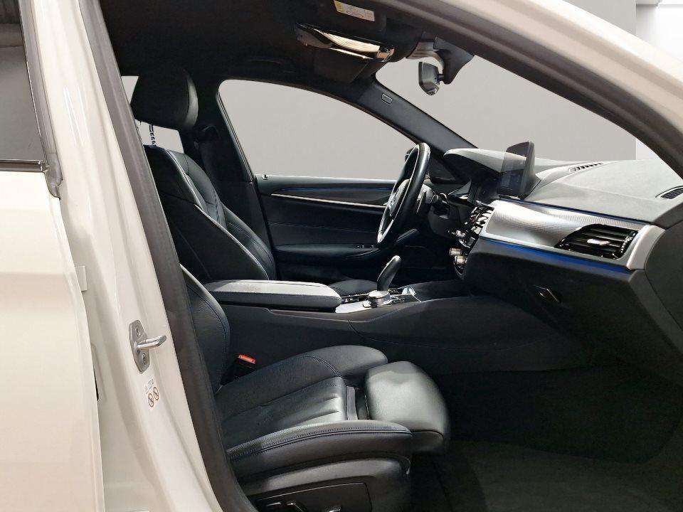 BMW 545 545e Sedan xDrive
