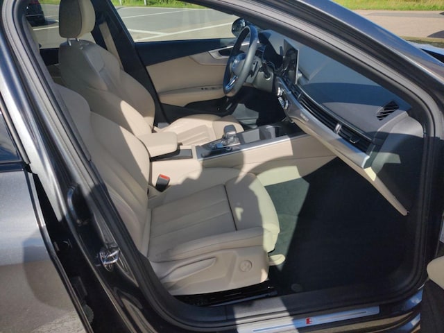 Audi A4 45 TFSI Avant Quattro S-Line S-Tronic