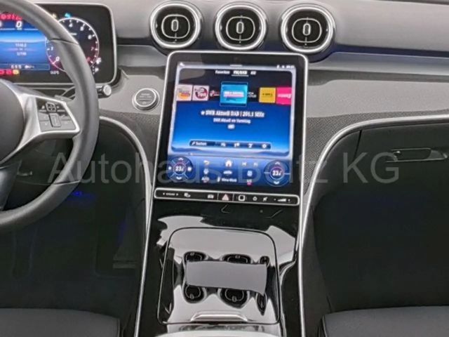 Mercedes-Benz C 200 Sedan