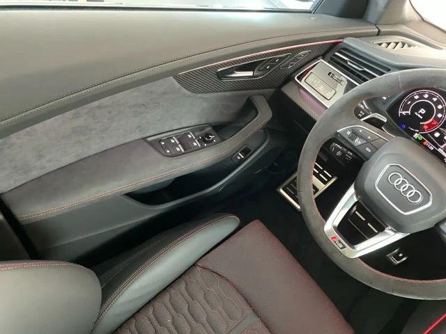 Audi RS Q8 4.0 TFSI Performance Quattro