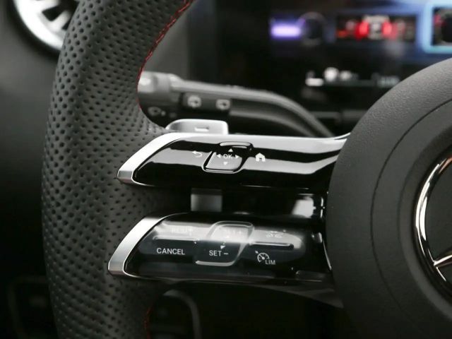 Mercedes-Benz GLA 180 AMG Line