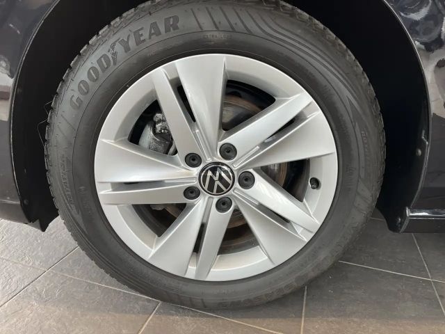 Volkswagen Golf DSG Life Variant