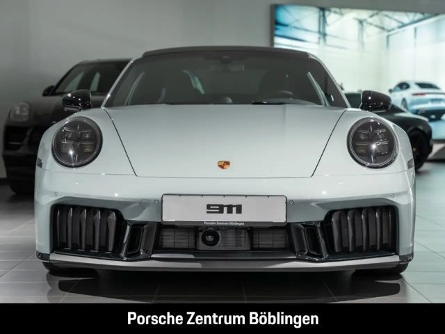 Porsche 992 Carrera Coupé GTS