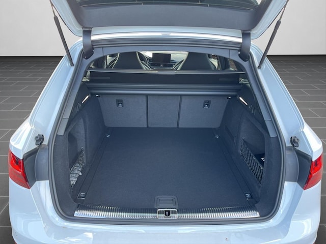 Audi RS4 Avant Quattro