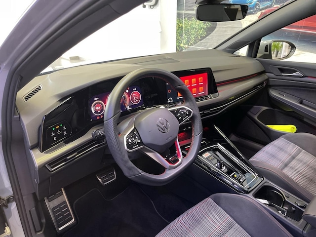 Volkswagen Golf 2.0 TSI DSG GTI