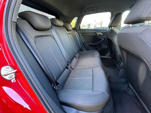 Audi A3 30 TFSI Sedan