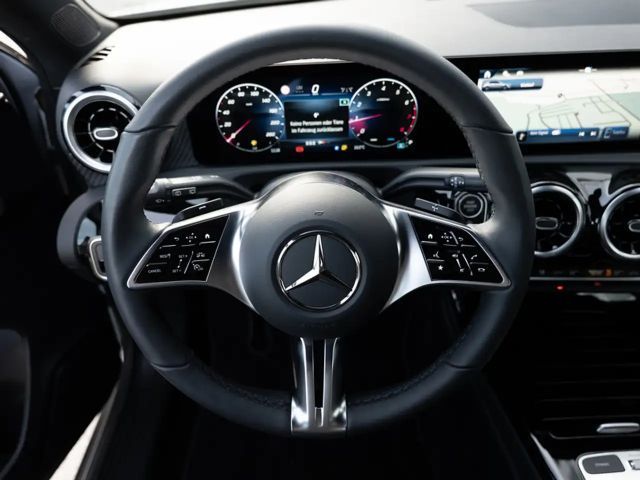 Mercedes-Benz A 180 Progressive