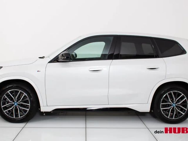 BMW iX1 xDrive30