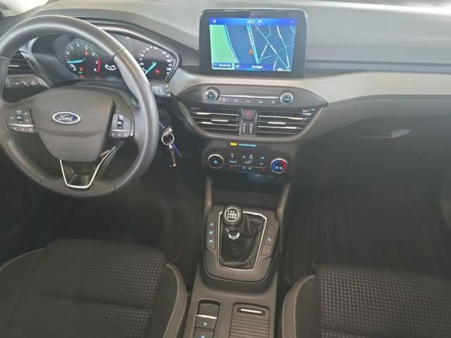 Ford Focus Cool & Connect EcoBoost Wagon