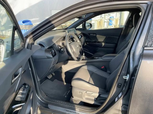 Toyota C-HR Hybride Team D