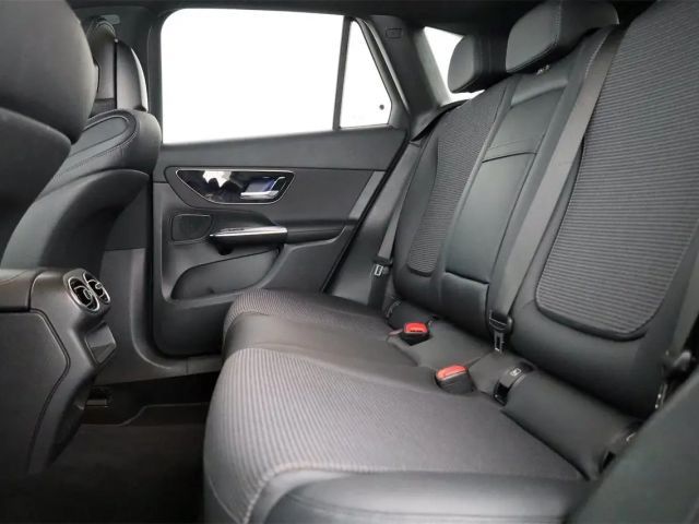 Mercedes-Benz GLC 300 AVANTGARDE