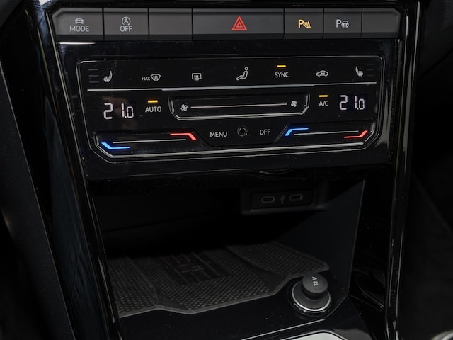 Volkswagen T-Roc 1.5 TSI DSG R-Line