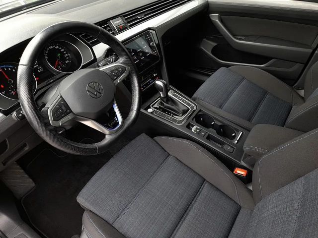 Volkswagen Passat DSG GTE Variant