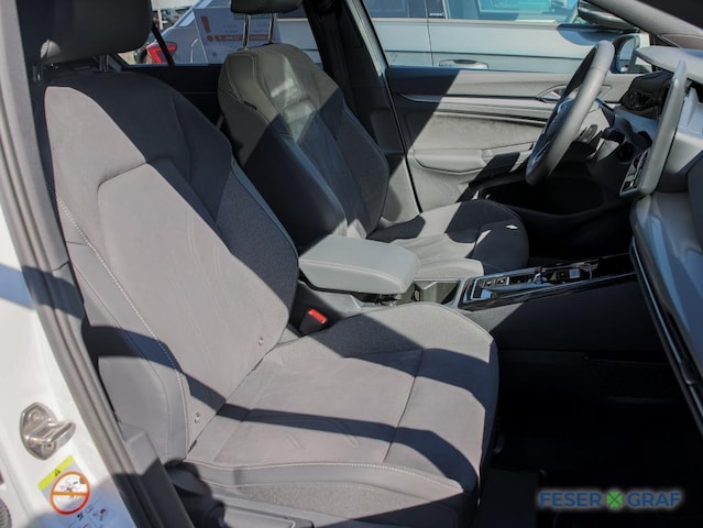 Volkswagen Golf 1.5 eTSI