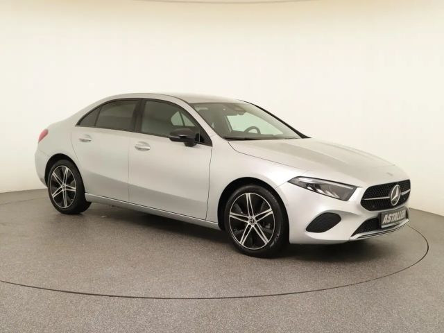 Mercedes-Benz A 180 Progressive