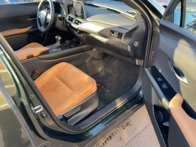 Lexus UX 250h Style Edition