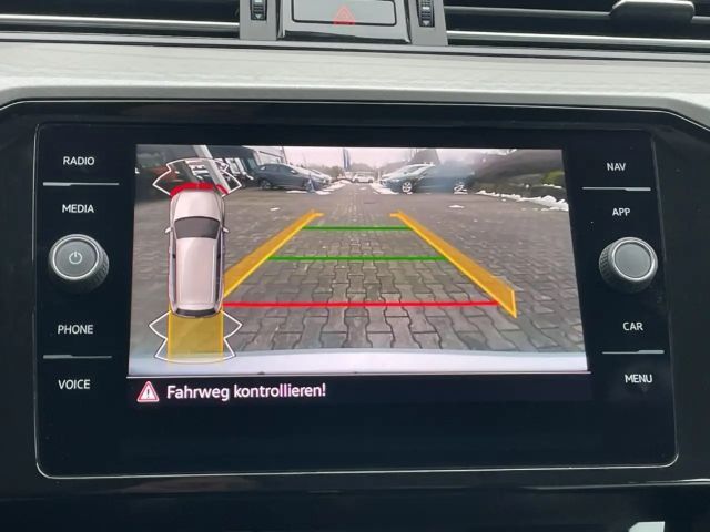 Volkswagen Passat 1.5 TSI Business DSG Variant