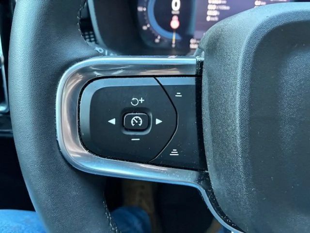 Volvo XC40 Dark Ultra