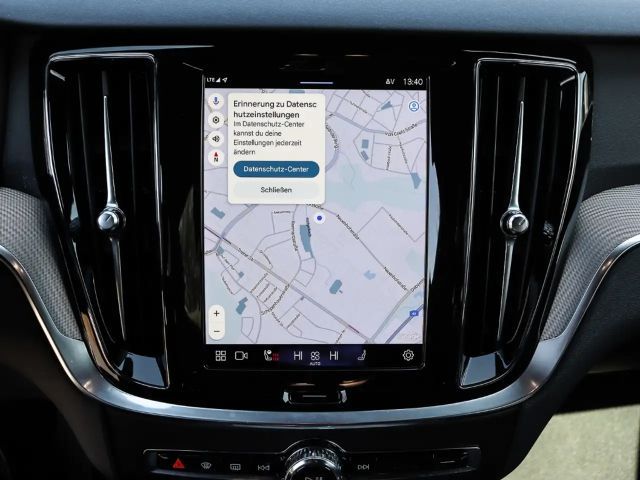 Volvo V60 Cross Country AWD Plus