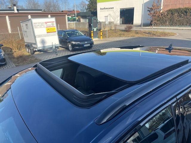 Volkswagen Touareg 4Motion R-Line