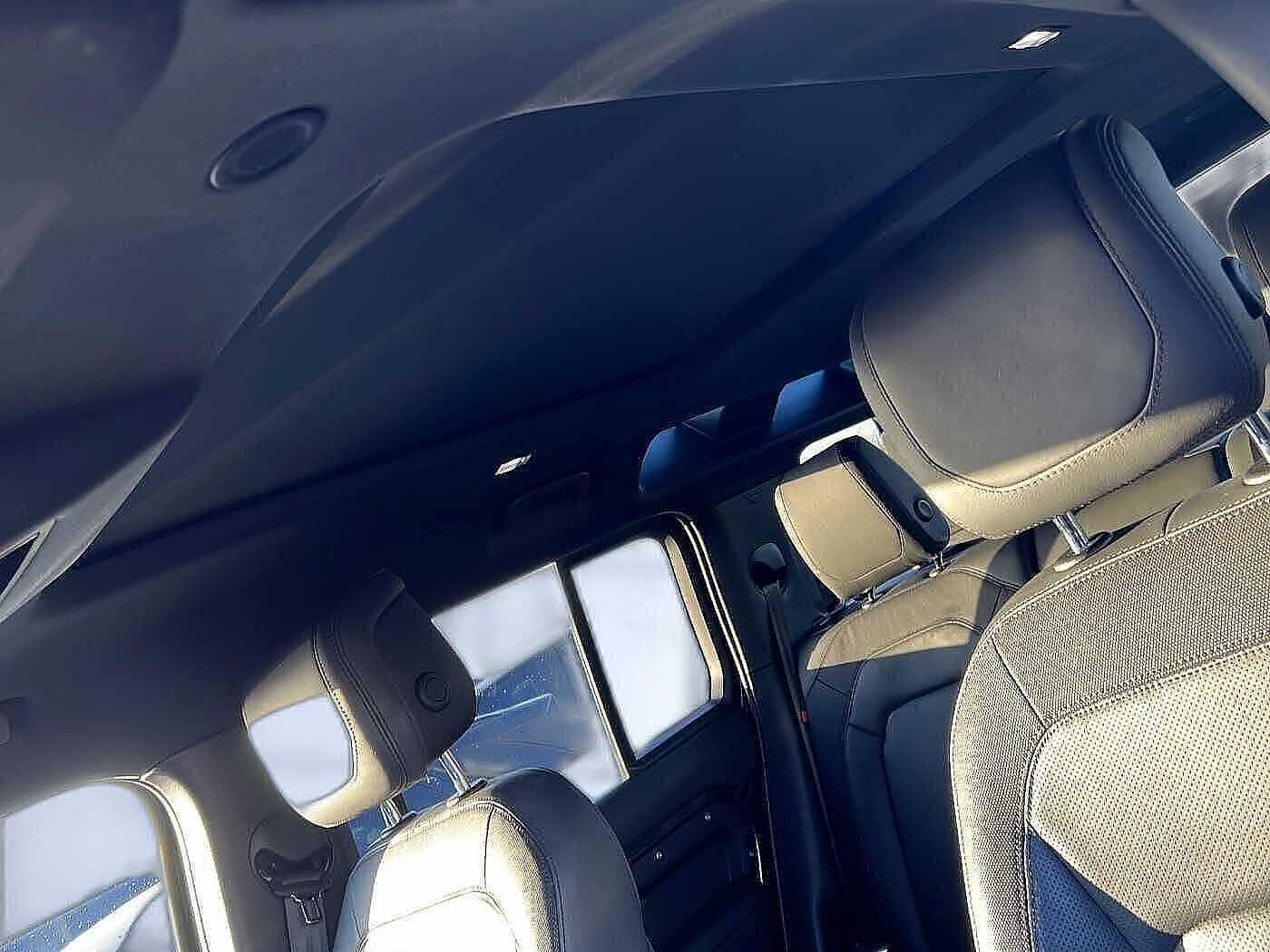 Land Rover Defender 110 Dynamic HSE