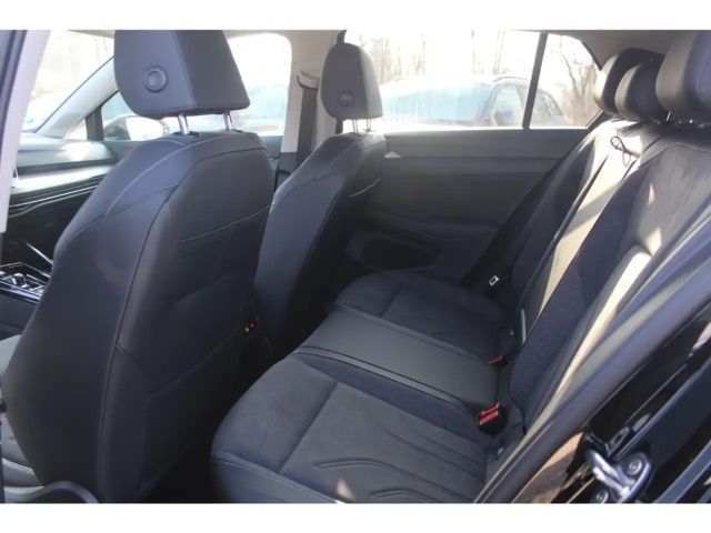 Volkswagen Golf 1.5 TSI DSG Style