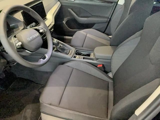 Skoda Octavia Essence TSI