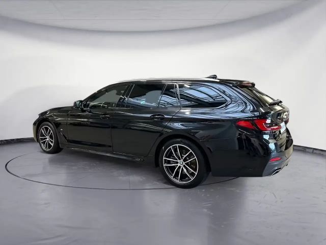 BMW 520 520d M-Sport xDrive