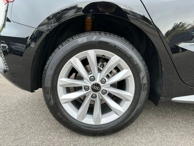 Audi A3 30 TFSI Sedan