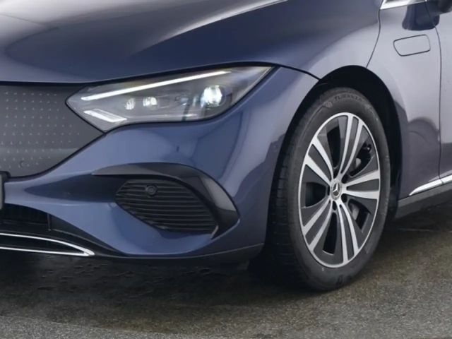 Mercedes-Benz EQE 300 Sedan