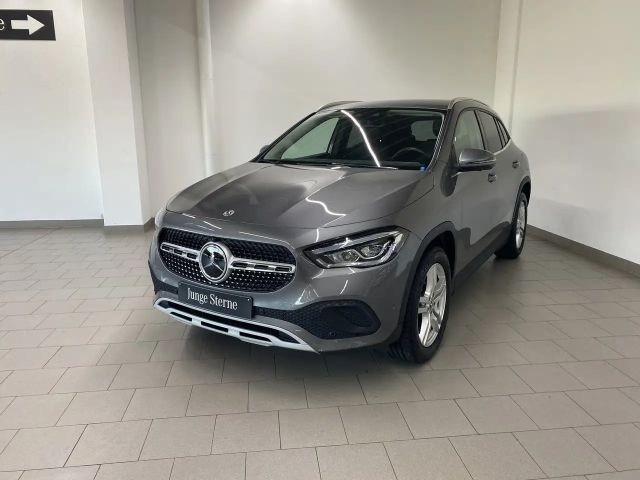 Mercedes-Benz GLA 250 4MATIC Style