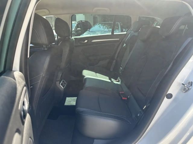 Renault Megane Combi Intens TCe 140