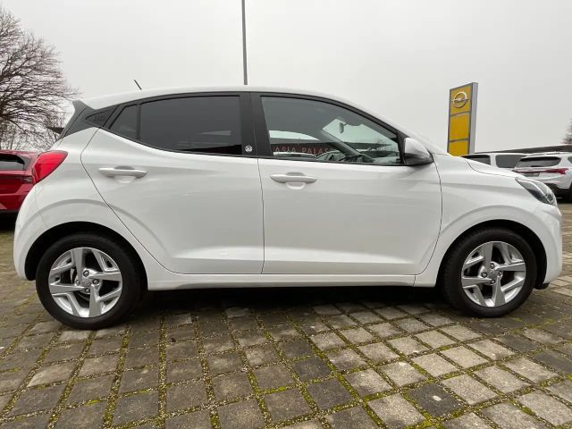 Hyundai i10 1.0