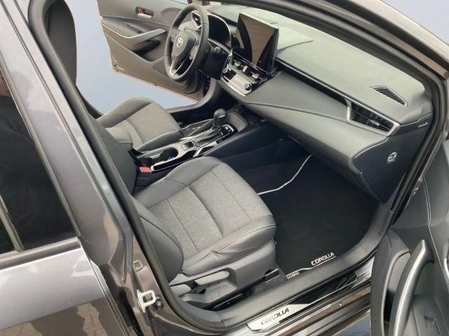 Toyota Corolla Hybride Team D