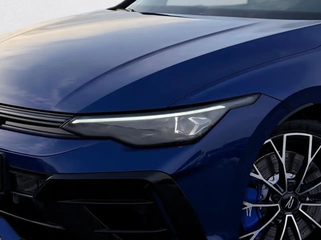 Volkswagen Golf 2.0 TSI Golf VIII Variant