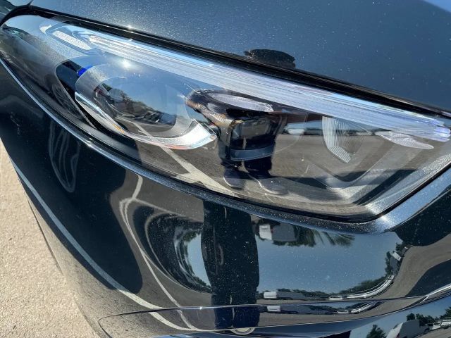 Mercedes-Benz A 200 A 200 d