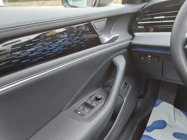 Volkswagen Passat 1.5 eTSI DSG Variant