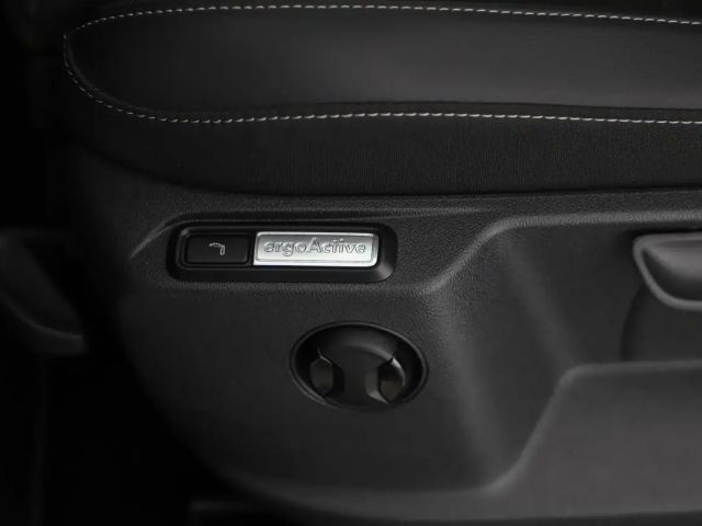 Volkswagen T-Roc 1.5 TSI DSG R-Line